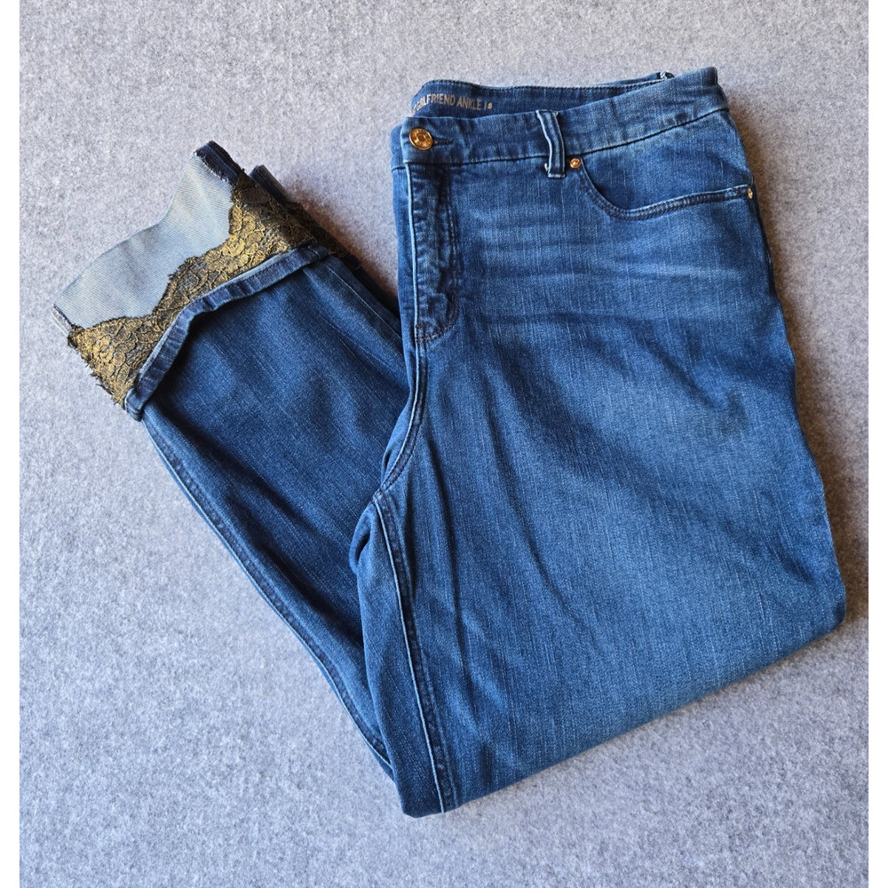 Chicos Women's So Slimming Girlfriend Ankle Jeans Embellished Size 3 (37x25)